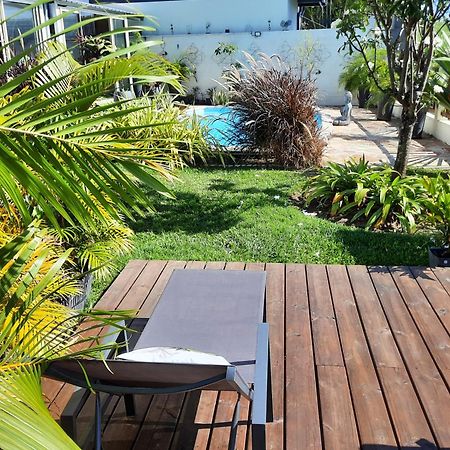 Joli Appartement, Piscine, Jacuzzi Sainte-Suzanne Kültér fotó